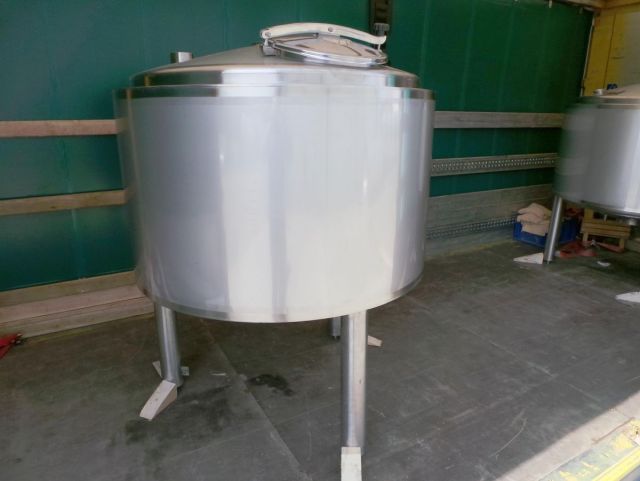 2 x 1060L AISI316; warmtewisselaar; isolatie; verticaal; conische