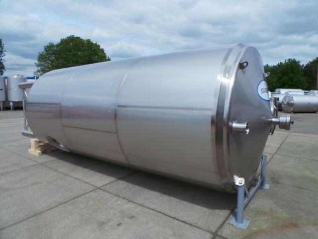 1 x 14.4m³ AISI304; warmtewisselaar; geisoleerd; roerwerk; vertikaal; conisch