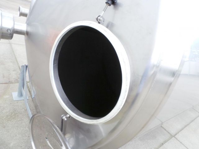 1 x 14.4m³ AISI304; warmtewisselaar; geisoleerd; roerwerk; vertikaal; conisch