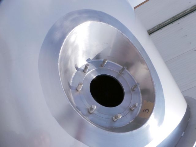 4 x 7,4m³ AISI 316; warmtewisselaar; roerwerk; vertikaal; mengtanks