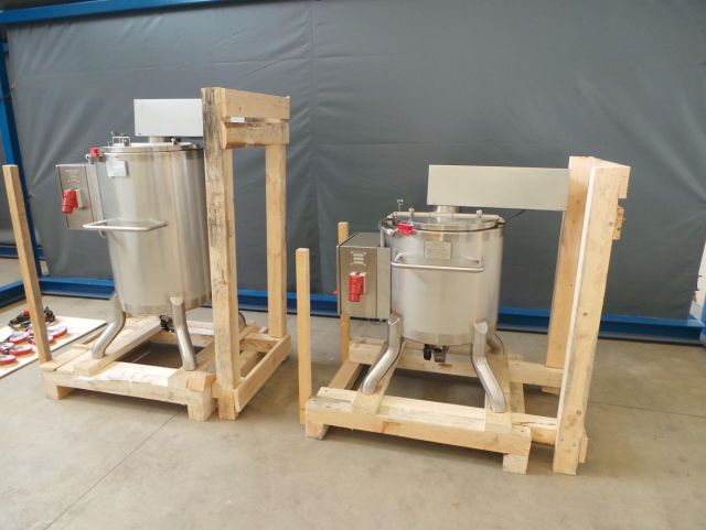 1 x 160L & 1 x 250L AISI 316; enkelwandig roestvrijstale mengtanks