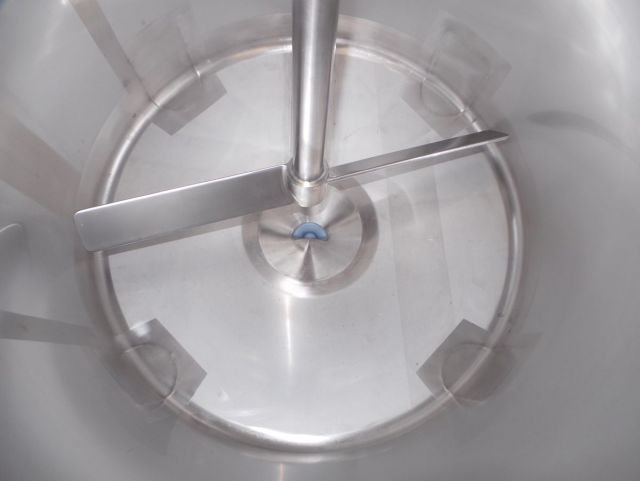 1 x 160L & 1 x 250L AISI 316; enkelwandig roestvrijstale mengtanks