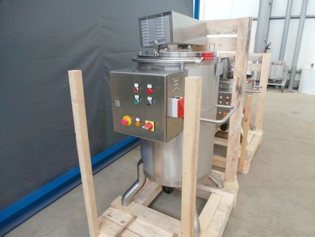 1 x 160L & 1 x 250L AISI 316; enkelwandig roestvrijstale mengtanks