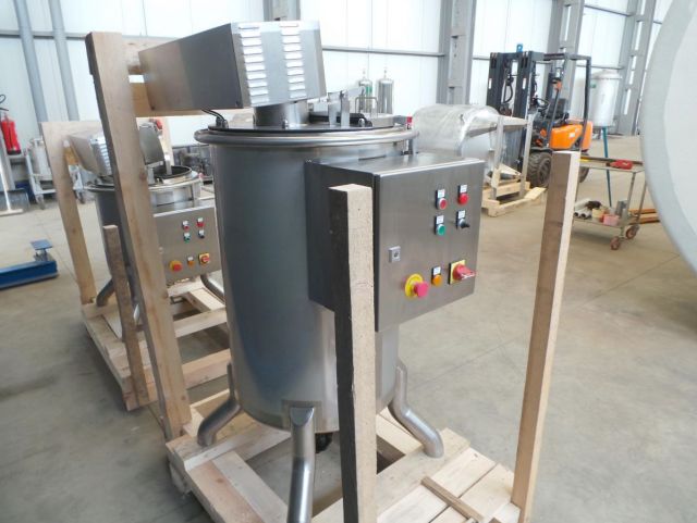 1 x 160L & 1 x 250L AISI 316; enkelwandig roestvrijstale mengtanks
