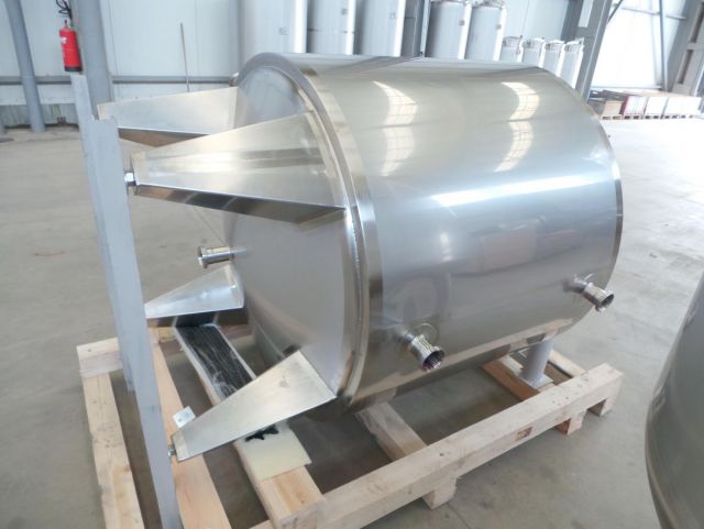 1 x 1.1 m³ AISI 304; roestvrijstalen koeltank, warmtewisselaar; vertikaal; konisch