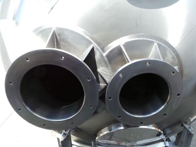 1 x 10.500L - 88 US bbl -  2.770 US gal - AISI316; mixing vessel; vertical; heat-exchanger; insulated; dissolver agitator