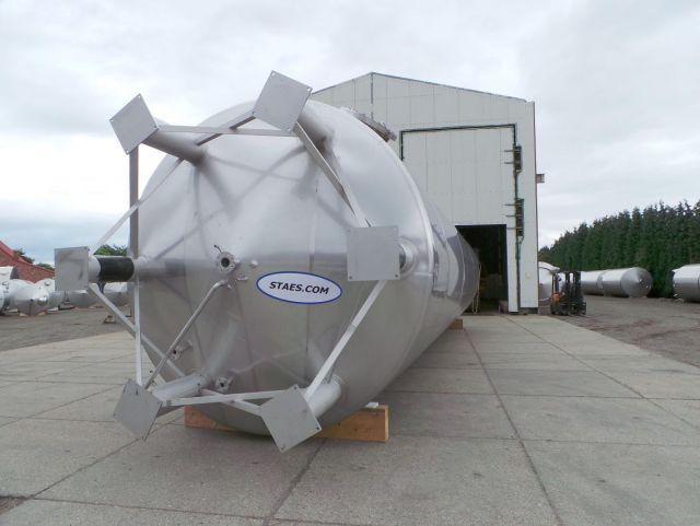 1 x 100m³ AISI304; geïsoleerde opslagtank; warmtewisselaar; verticaal