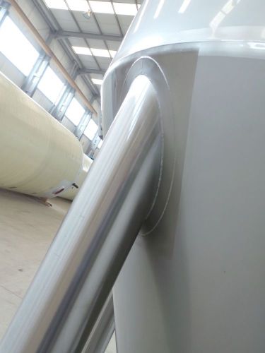 2 x 3m³ AISI304; CCT bier fermentatie tanks, gistingstanks; geisoleerd; warmtewisselaar; 2 bar druk binnentank