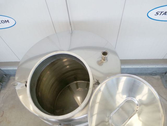 2 x 1.48m³ AISI316; roestvrijstalen smelttanks; vertikaal; warmtewisselaar; conisch