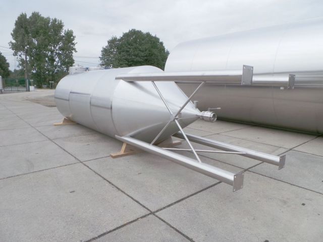 1 x 10.3m³ AISI304; CCT fermentatie tank; enkelwandig; sterk conisch op poten
