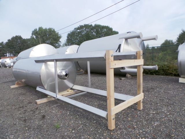 1 x 4.600L - 38 US bbl - 1.215 US gal - AISI316; stainless steel tank; vertical on legs