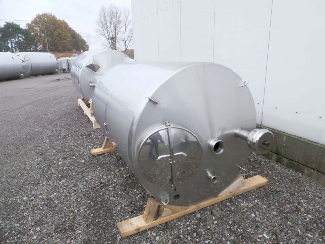2 x 3.300L - 27 US bbl -  870 US gal - AISI316; stainless-steel storage-tank; insulated; vertical on legs
