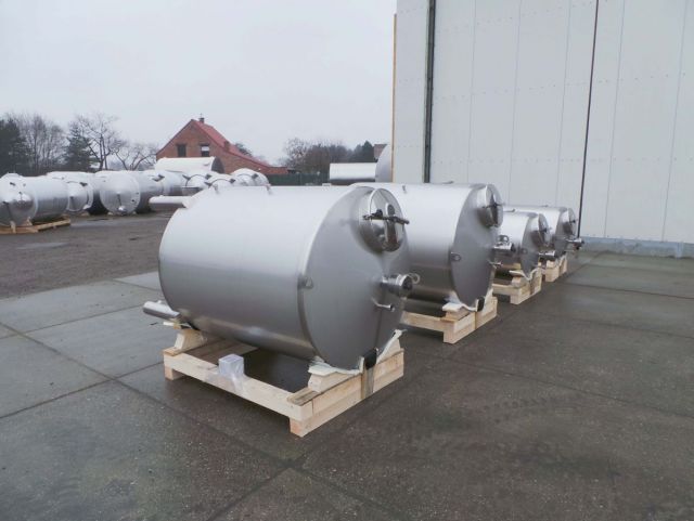 2 x 1m³ AISI304; roestvrijstalen opslagtanks; verticaal; enkelwandig