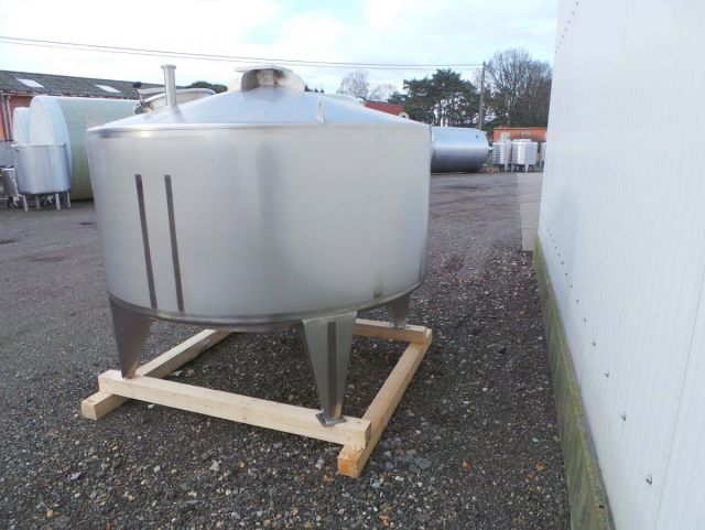 1 x 3.4m³ AISI304; cuves de stockage inoxydable; vertical; simple paroi