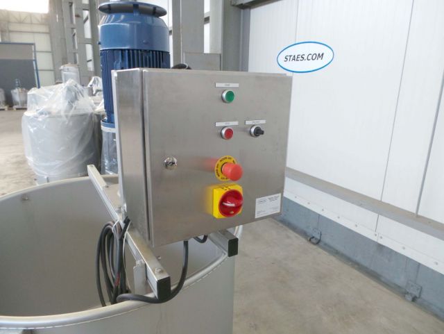 1 x 500L AISI304; inox mengtank; sneldraaiend propellor roerwerk