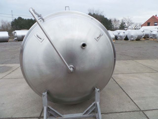 1 x 6m³ AISI304 CCT fermentatie tank; warmtewisselaar; isolatie
