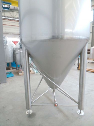 4 x 3200L AISI304 CCT bier fermentatie tanks; vertikaal; koelmantel, PUR isolatiemantel