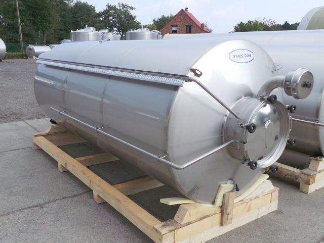 2 x 5.2m³ & 2 x 13.6m³ AISI304 roestvrijstalen opslagtanks voor de dieren medicatie industrie
