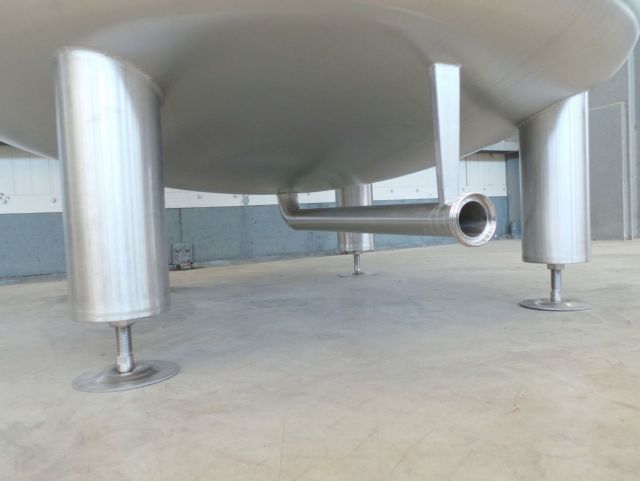1 x 5.3m³ & 1 x 2.1m³ AISI304 Roestvijstalen druktanks; PED - CE; 10% RX; EN 13445
