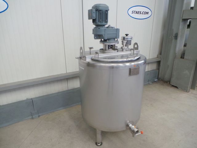 1 x 290L AISI304 stainless-steel mixing tank; heat-exchanger; insulated
