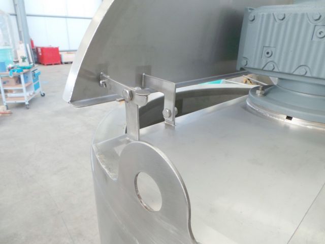 1 x 520L AISI304 chocolade mengtank; warmtewisselaar; isolatie; hopper