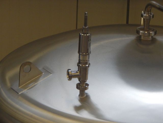 1 x 4.6m³ AISI304 BBT RVS druktank; PED CE TüV; 10% Rx