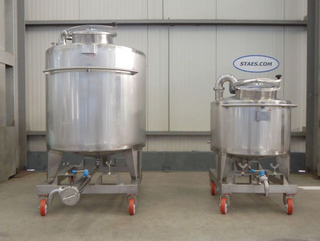 1 x 300L & 1 x 1.000L AISI316 roestvrijstalen mengtank; warmtewisselaar