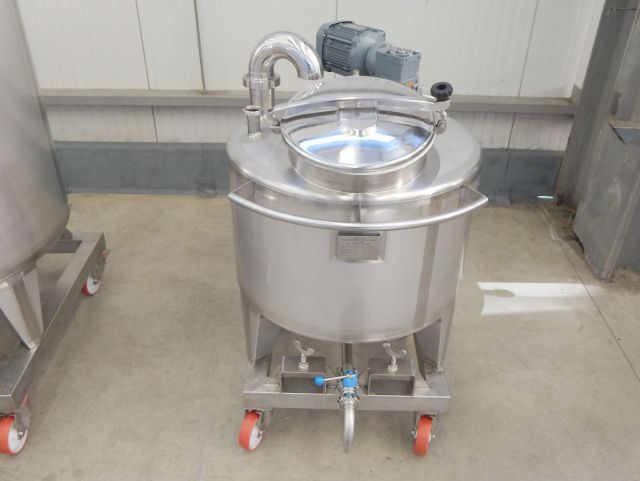 1 x 300L & 1 x 1.000L AISI316 roestvrijstalen mengtank; warmtewisselaar