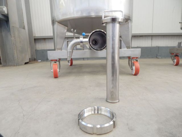 1 x 300L & 1 x 1.000L AISI316 roestvrijstalen mengtank; warmtewisselaar