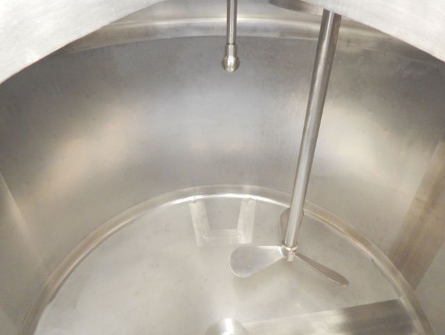 1 x 300L & 1 x 1.000L AISI316 roestvrijstalen mengtank; warmtewisselaar