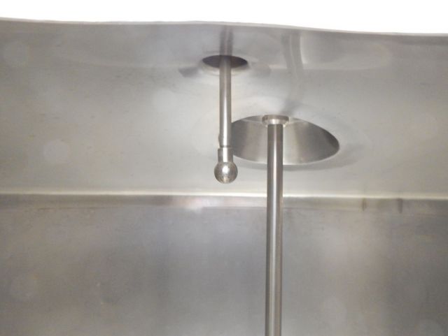 1 x 300L & 1 x 1.000L AISI316 roestvrijstalen mengtank; warmtewisselaar
