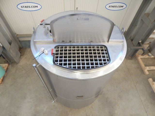 1 x 3.300L AISI304 mengtank; warmtewisselaar; isolatie