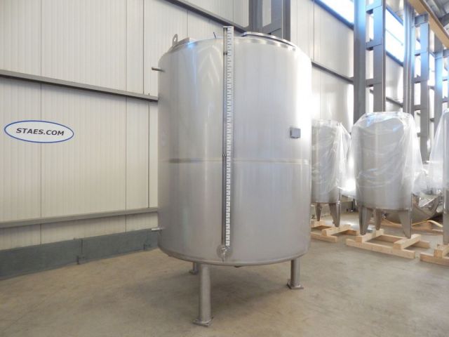 1 x 3.300L AISI304 mengtank; warmtewisselaar; isolatie