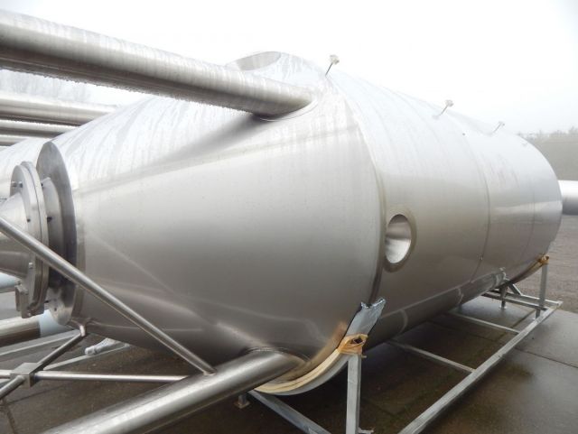 2 x 13m³ AISI304; CCT bier fermentatie tanks; PED CE TüV; 10% Rx