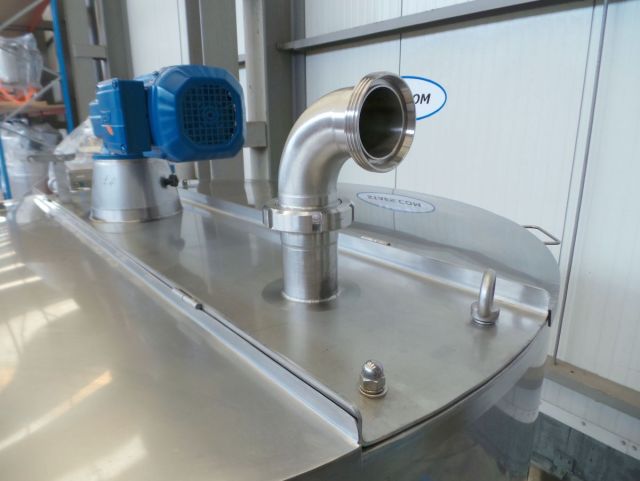 1 x 1.200L AISI304 stainless-steel mixing tank; slow speed agitator; heat exchanger; insulation