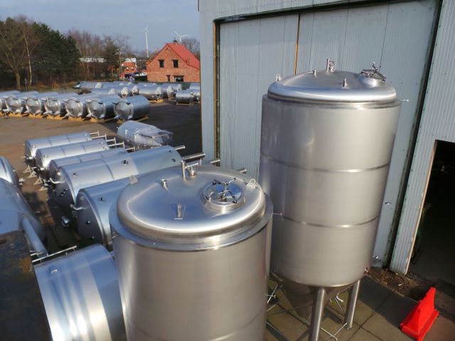 4 x 16,5m³ & 2 x 8,7m³; AISI304; ZKG Zylinder Konische Gärtanks für Bier; PED CE TüV; 10% Rx