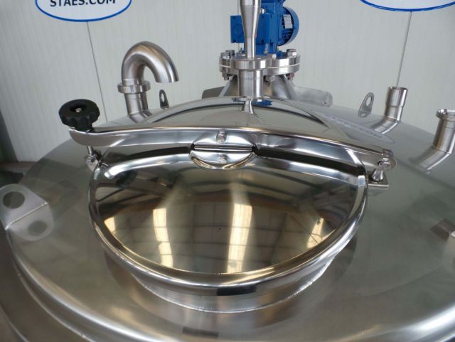 1 x 1.500L AISI304 stainless-steel mixing tank; slow speed agitator; insulation