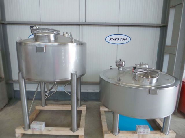 1 x 1.200L AISI316 mixing tank; heat exchanger; insulation & 1 x 1.200L AISI316 mixing tank; single skin