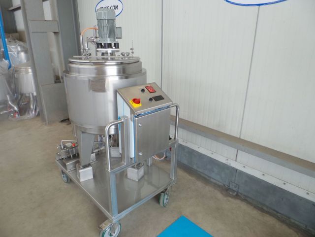 1 x 200L AISI316 mengtank; warmtewisselaar; isolatie
