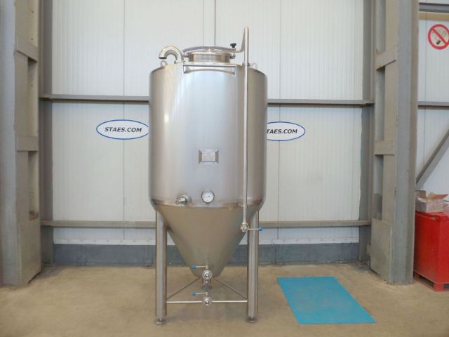 2 x 1.5m³; CCT bier fermentatie tanks; 0.5bar; isolatie; warmtewisselaar