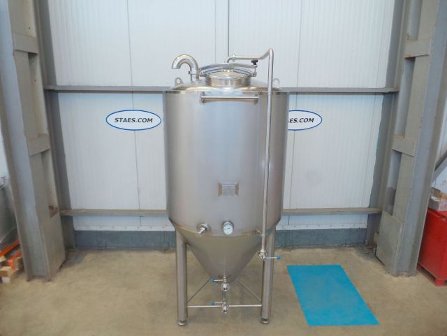 2 x 1.5m³; CCT bier fermentatie tanks; 0.5bar; isolatie; warmtewisselaar