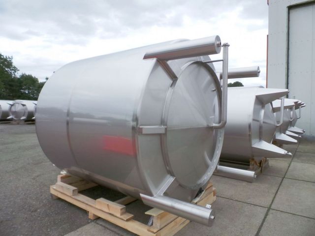 3 x 11.2m³: AISI 316L; stainless-steel storage tanks; single skin; vertical; welding seams polished Ra<0.8