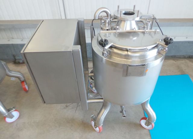 1 x 100L AISI316; Roestvrijstalen mengtank met sturingskast; geisoleerd; warmtewisselaar & 1 x 100L AISI316 enkelwandige tank