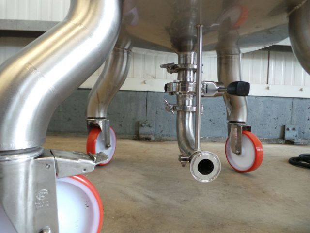 1 x 100L AISI316; Roestvrijstalen mengtank met sturingskast; geisoleerd; warmtewisselaar & 1 x 100L AISI316 enkelwandige tank