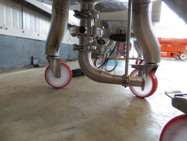 1 x 100L AISI316; Roestvrijstalen mengtank met sturingskast; geisoleerd; warmtewisselaar & 1 x 100L AISI316 enkelwandige tank