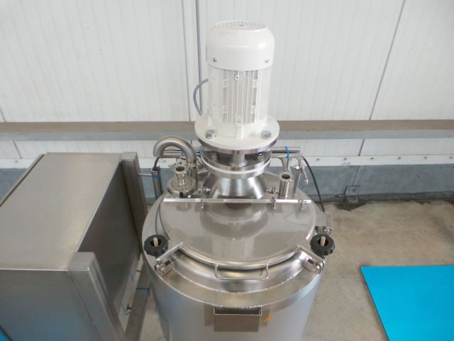 1 x 100L AISI316; Roestvrijstalen mengtank met sturingskast; geisoleerd; warmtewisselaar & 1 x 100L AISI316 enkelwandige tank