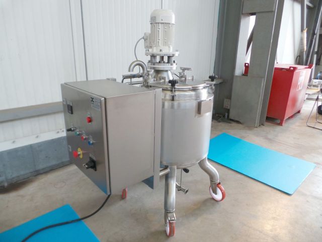 1 x 100L AISI316; Roestvrijstalen mengtank met sturingskast; geisoleerd; warmtewisselaar & 1 x 100L AISI316 enkelwandige tank