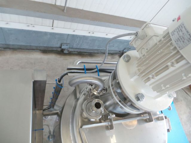 1 x 100L AISI316; Roestvrijstalen mengtank met sturingskast; geisoleerd; warmtewisselaar & 1 x 100L AISI316 enkelwandige tank