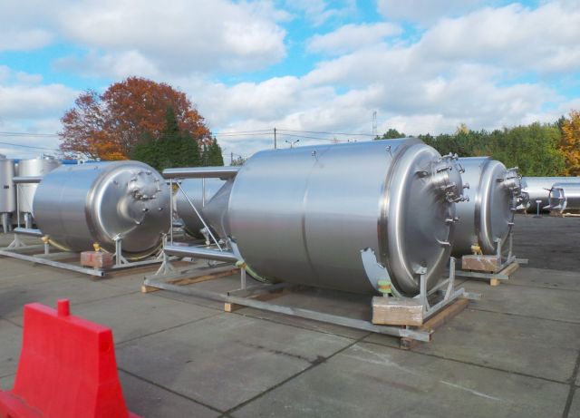 4 x 8000L - AISI304 CCT beer fermenters, cooling jacket, PUR insulation