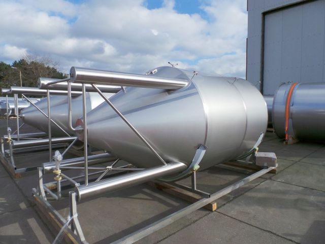 4 x 8000L - AISI304 CCT beer fermenters, cooling jacket, PUR insulation